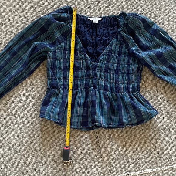 Cutest Blouse - Picture 3 of 8